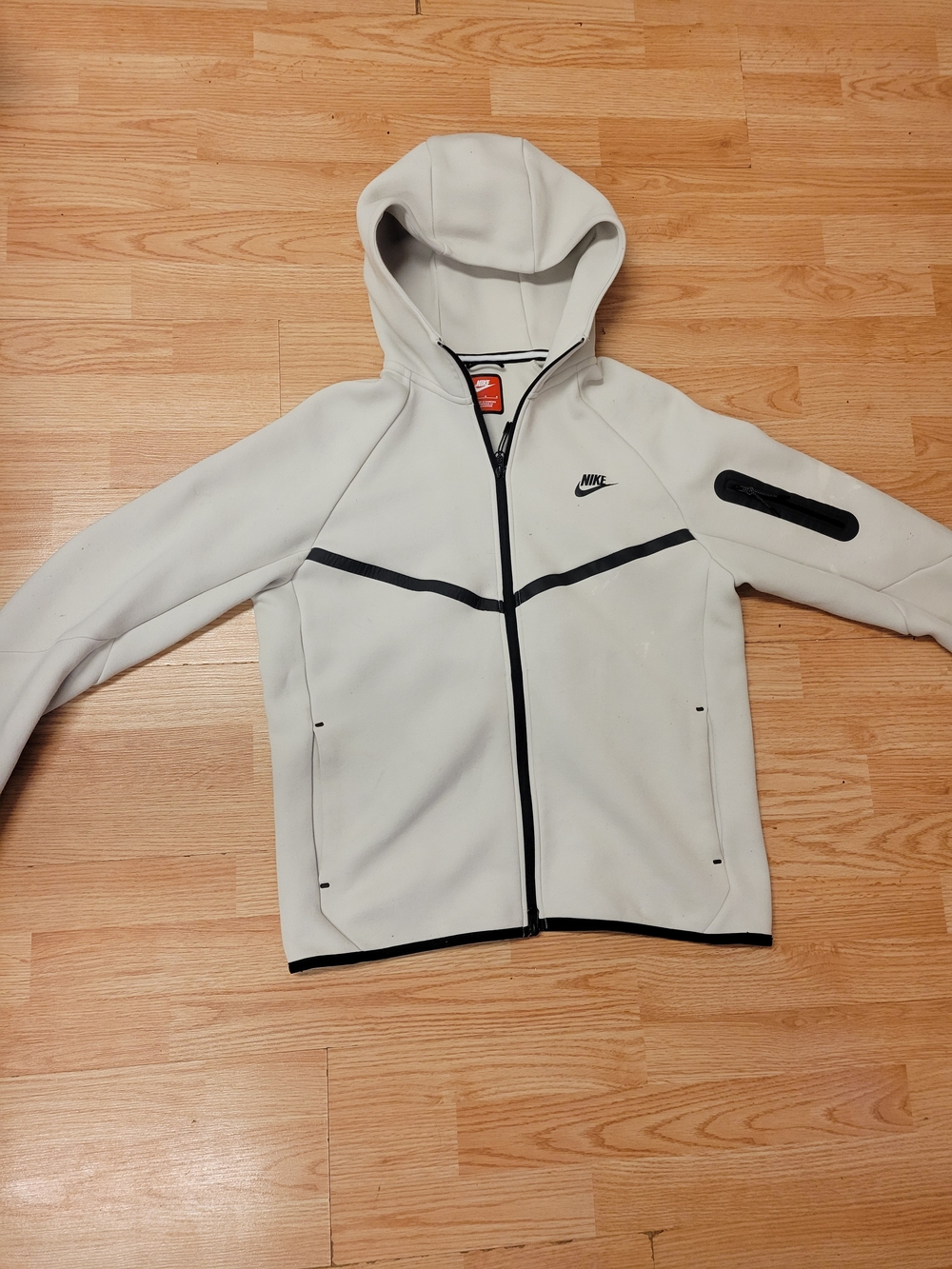 Nike Men’s Light Gray Hooded Performance Jacket with Black Trim